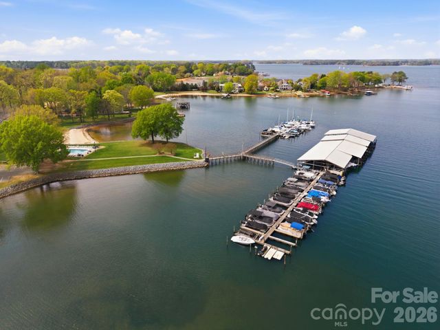 7613 Mariner Cove Drive, Cornelius, NC 28031