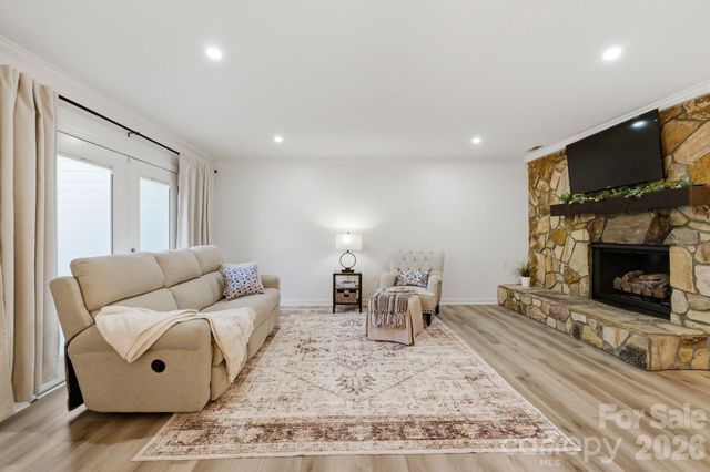 7613 Mariner Cove Drive, Cornelius, NC 28031