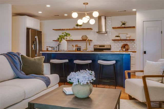 1630 Ramsey Avenue, Dallas, TX 75216