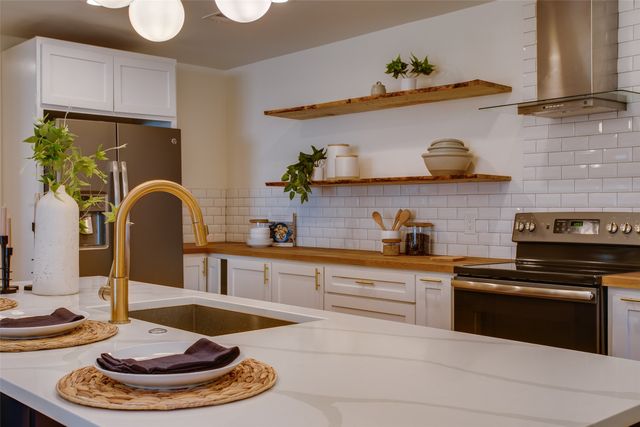 1630 Ramsey Avenue, Dallas, TX 75216