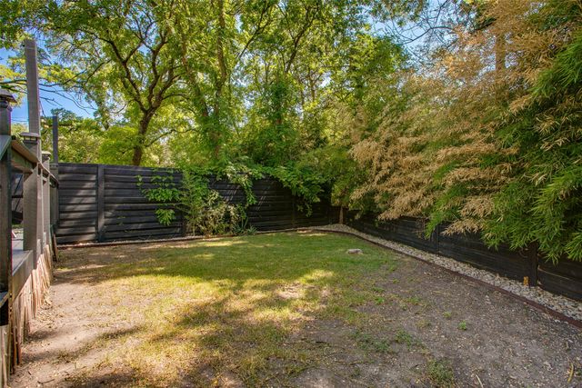 1630 Ramsey Avenue, Dallas, TX 75216