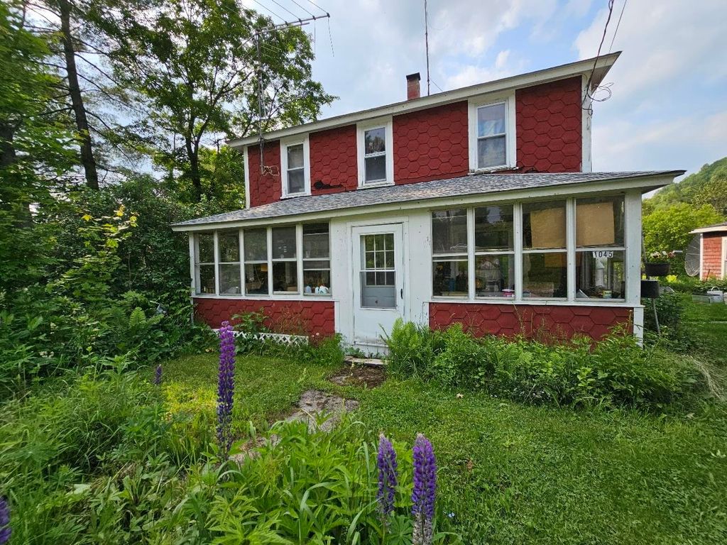 1045 VT Route 105, Charleston, VT 05872