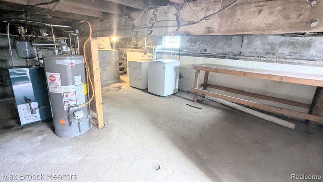 913 Boston Avenue, Waterford, MI 48328