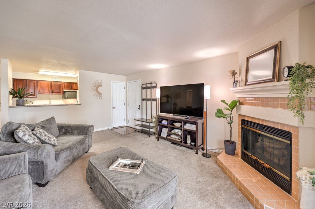 2451 North Rainbow Boulevard 2007, Las Vegas, NV 89108 — photo 2