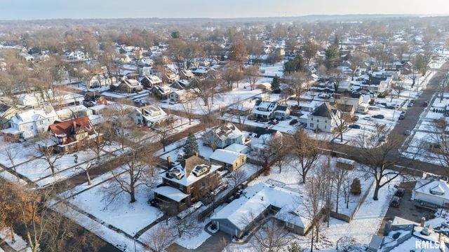 622 WASHINGTON Street, Pekin, IL 61554