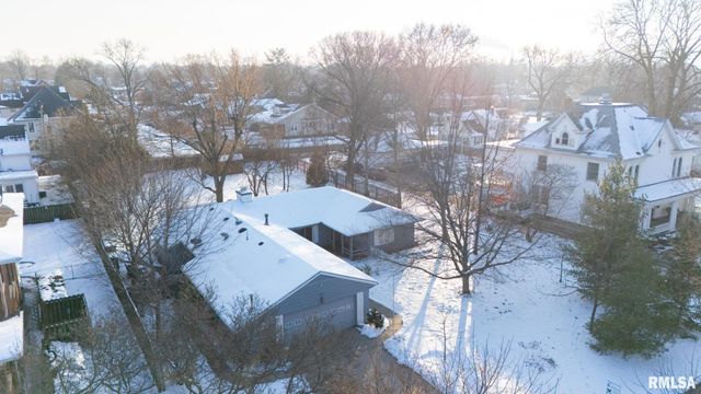 622 WASHINGTON Street, Pekin, IL 61554