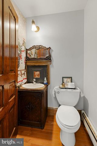 451 PINE SWAMP RD, Elverson, PA 19520