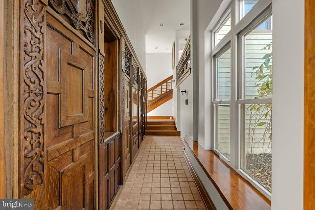 451 PINE SWAMP RD, Elverson, PA 19520