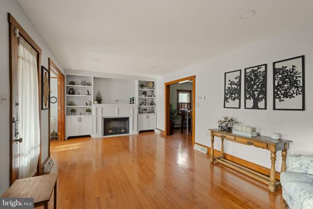 451 PINE SWAMP RD, Elverson, PA 19520