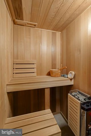 451 PINE SWAMP RD, Elverson, PA 19520