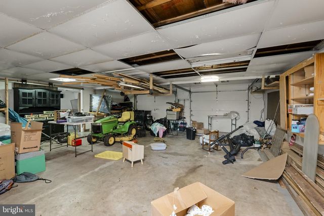 451 PINE SWAMP RD, Elverson, PA 19520