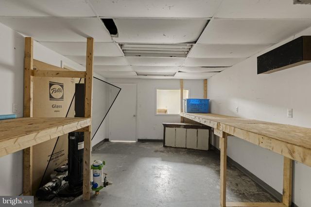 451 PINE SWAMP RD, Elverson, PA 19520