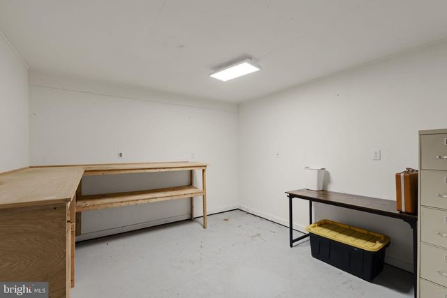 451 PINE SWAMP RD, Elverson, PA 19520