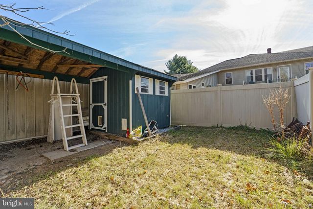 451 PINE SWAMP RD, Elverson, PA 19520