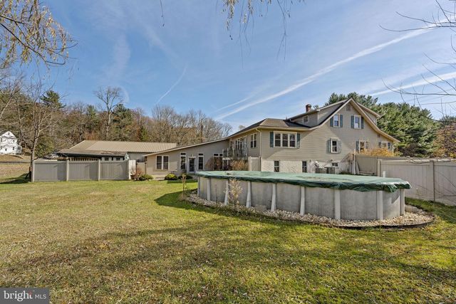 451 PINE SWAMP RD, Elverson, PA 19520
