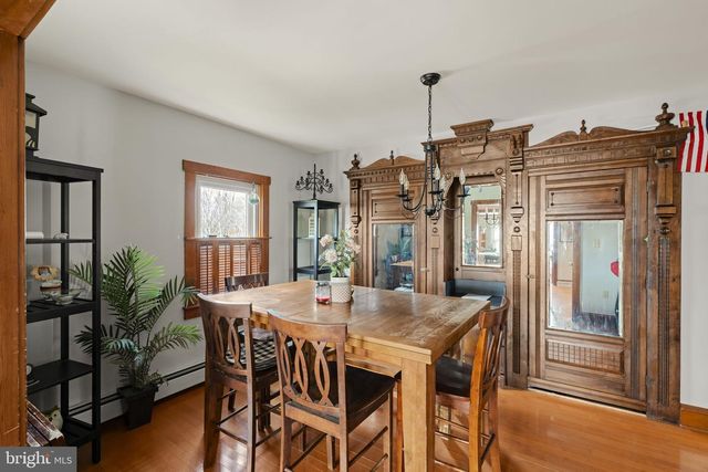 451 PINE SWAMP RD, Elverson, PA 19520