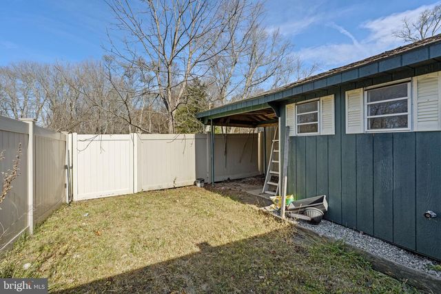 451 PINE SWAMP RD, Elverson, PA 19520