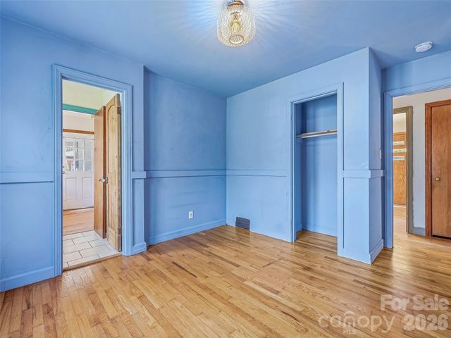 274 Old Haw Creek Road, Asheville, NC 28805