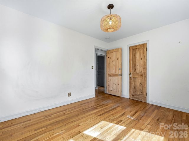274 Old Haw Creek Road, Asheville, NC 28805