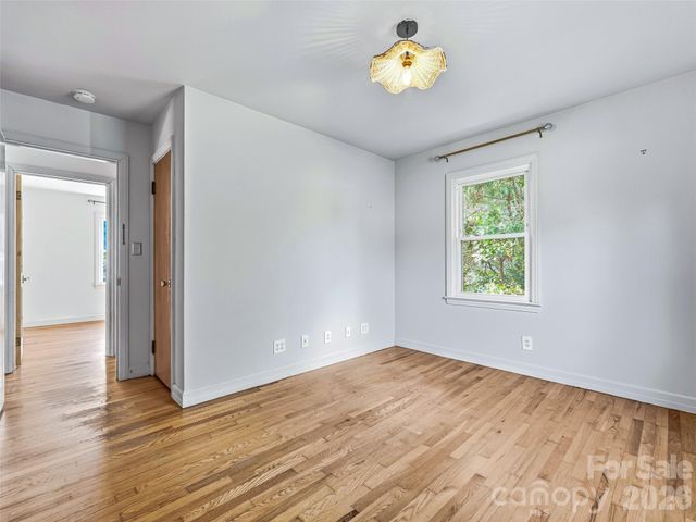274 Old Haw Creek Road, Asheville, NC 28805