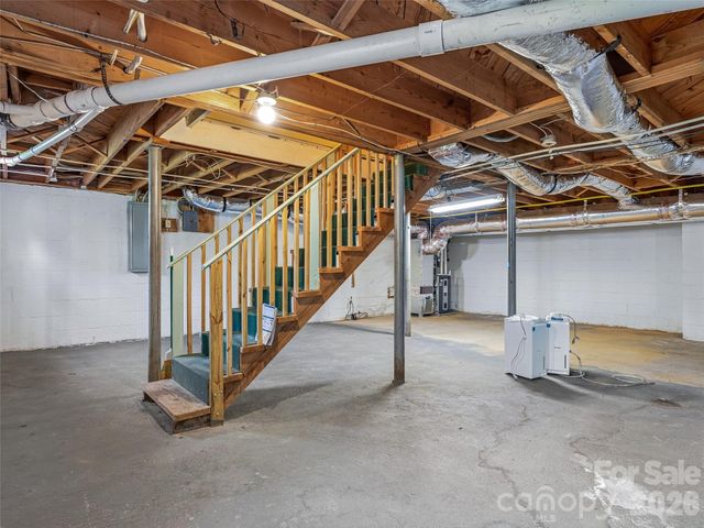 274 Old Haw Creek Road, Asheville, NC 28805