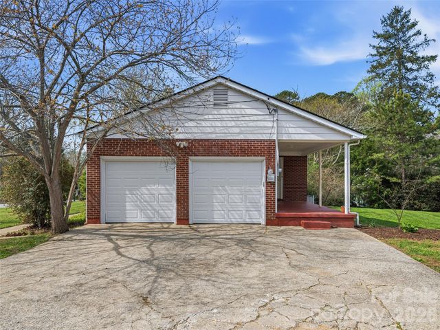 274 Old Haw Creek Road, Asheville, NC 28805