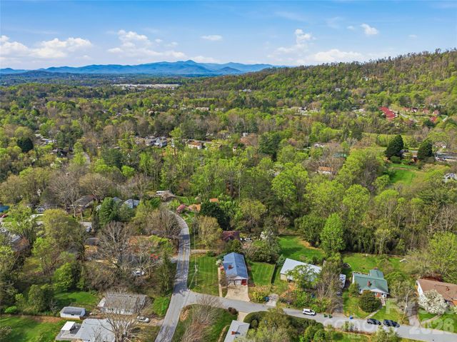 274 Old Haw Creek Road, Asheville, NC 28805
