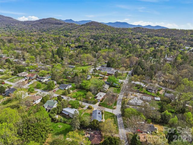 274 Old Haw Creek Road, Asheville, NC 28805