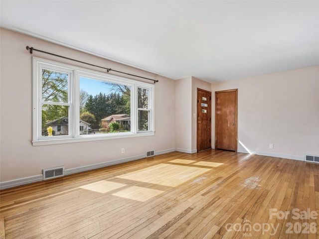 274 Old Haw Creek Road, Asheville, NC 28805