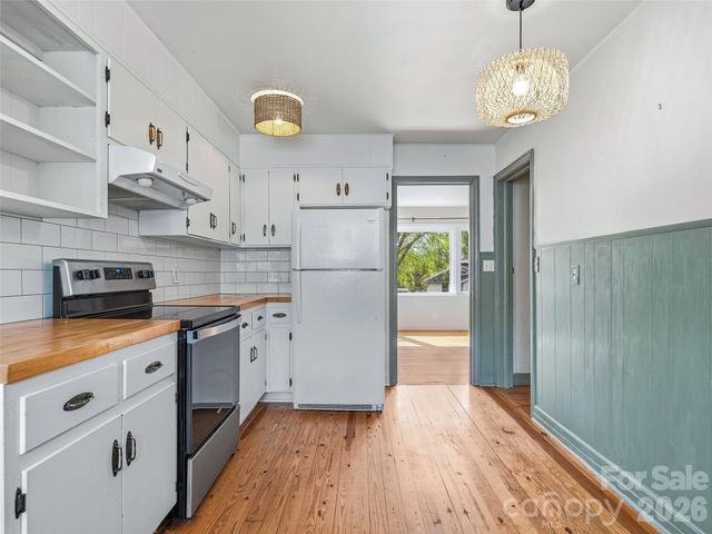 274 Old Haw Creek Road, Asheville, NC 28805