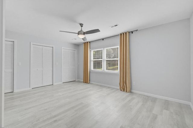 5043 Victoria Avenue, North Charleston, SC 29405