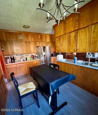 105 Finch Street, Clinton, NC 28328