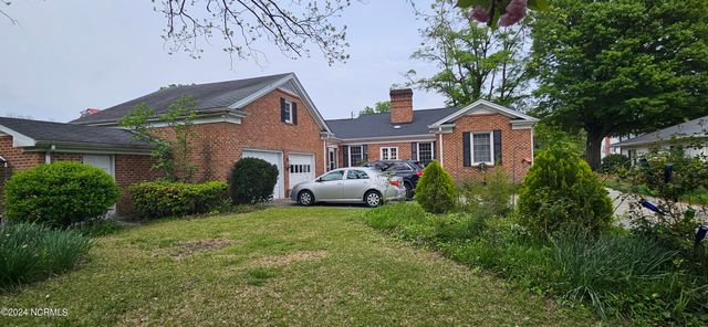105 Finch Street, Clinton, NC 28328