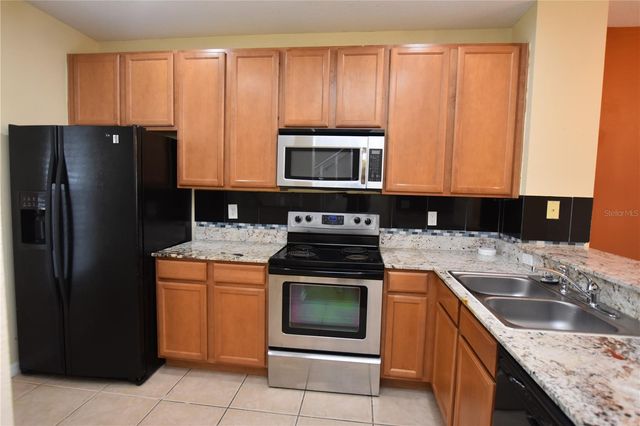 10832 SAVANNAH WOOD DRIVE 134, Orlando, FL 32832