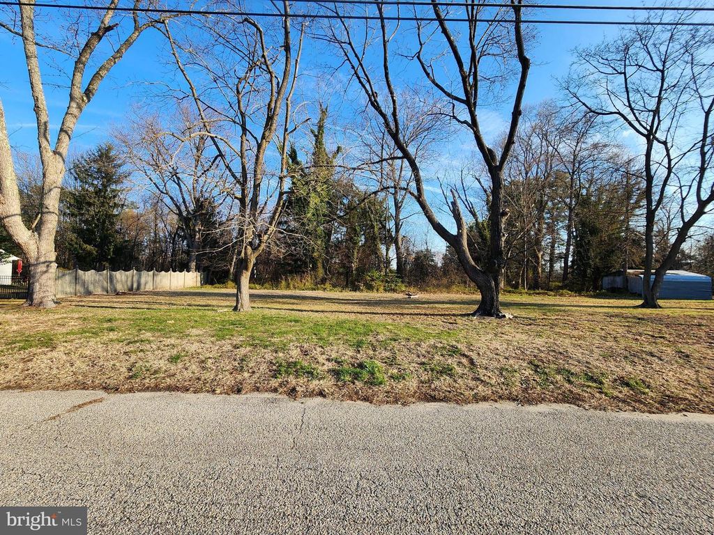 1980 MCKEE, Deptford, NJ 08096