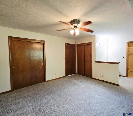 6020 S 41 Street, Lincoln, NE 68516