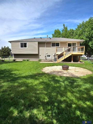 6020 S 41 Street, Lincoln, NE 68516