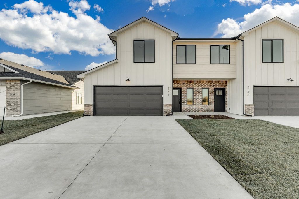 3975 W Longleaf St, Wichita, KS 67205