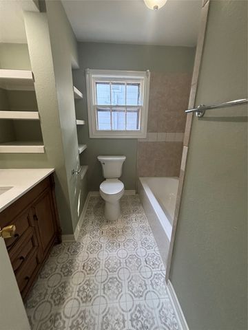 1017 Denton Street, Denton, TX 76201