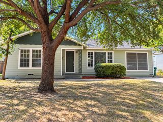 1017 Denton Street, Denton, TX 76201
