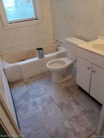 18738 Grandville Avenue, Detroit, MI 48219