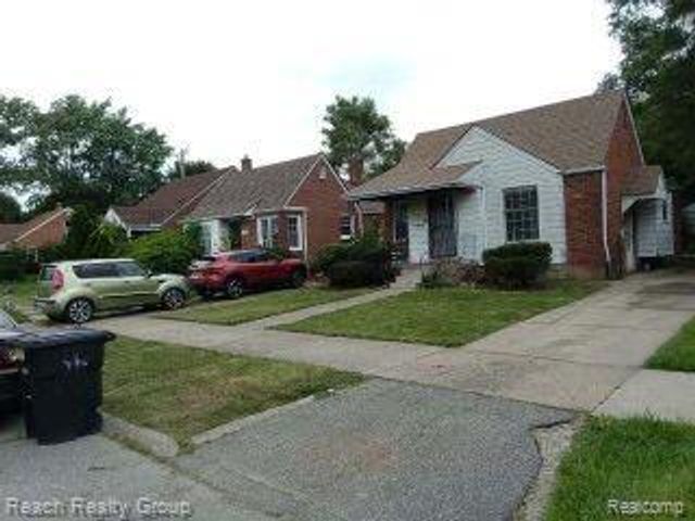 18738 Grandville Avenue, Detroit, MI 48219