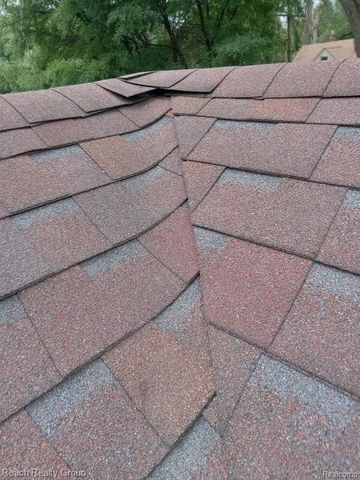 18738 Grandville Avenue, Detroit, MI 48219