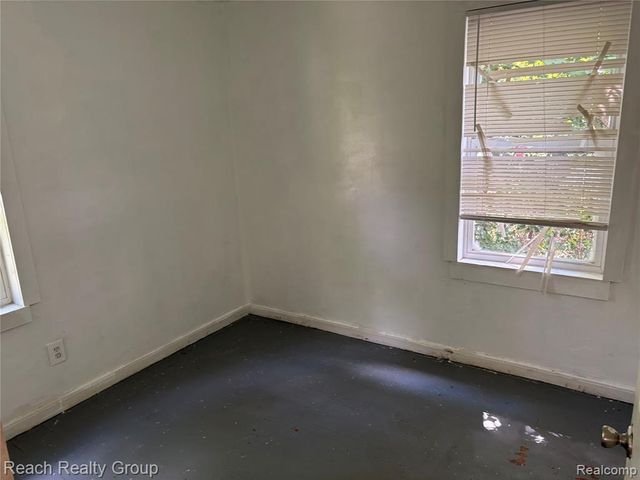 18738 Grandville Avenue, Detroit, MI 48219