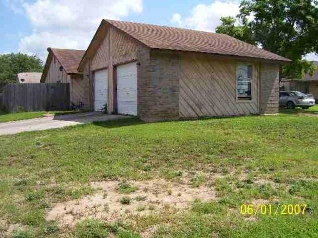 8904 MEADOW TRACE ST, San Antonio, TX 78250