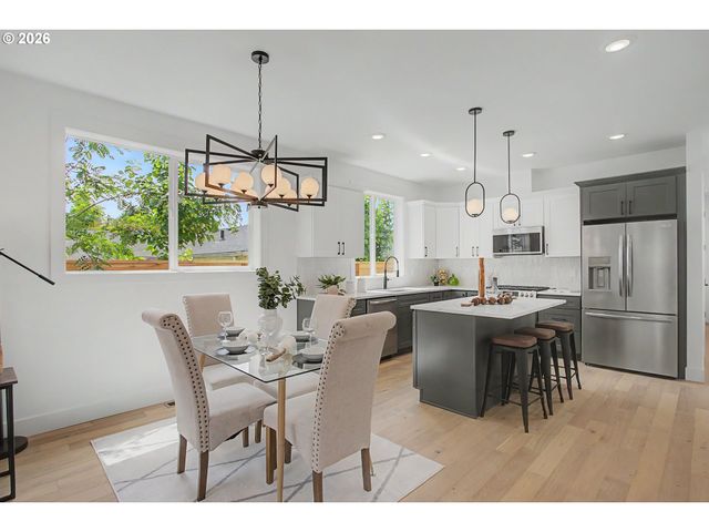 4763 EXETER St, West Linn, OR 97068