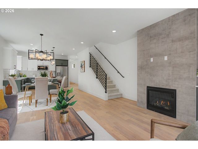 4763 EXETER St, West Linn, OR 97068