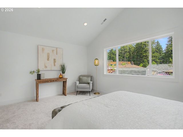 4763 EXETER St, West Linn, OR 97068