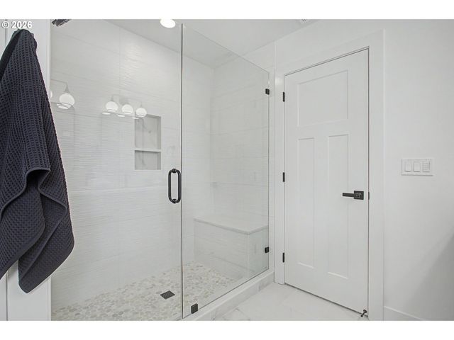 4763 EXETER St, West Linn, OR 97068