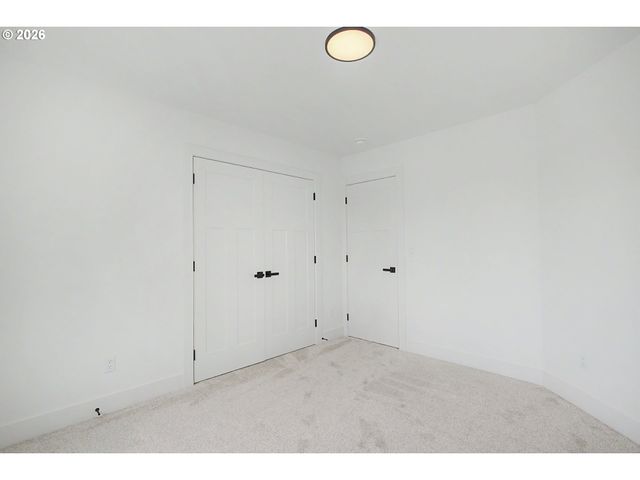 4763 EXETER St, West Linn, OR 97068